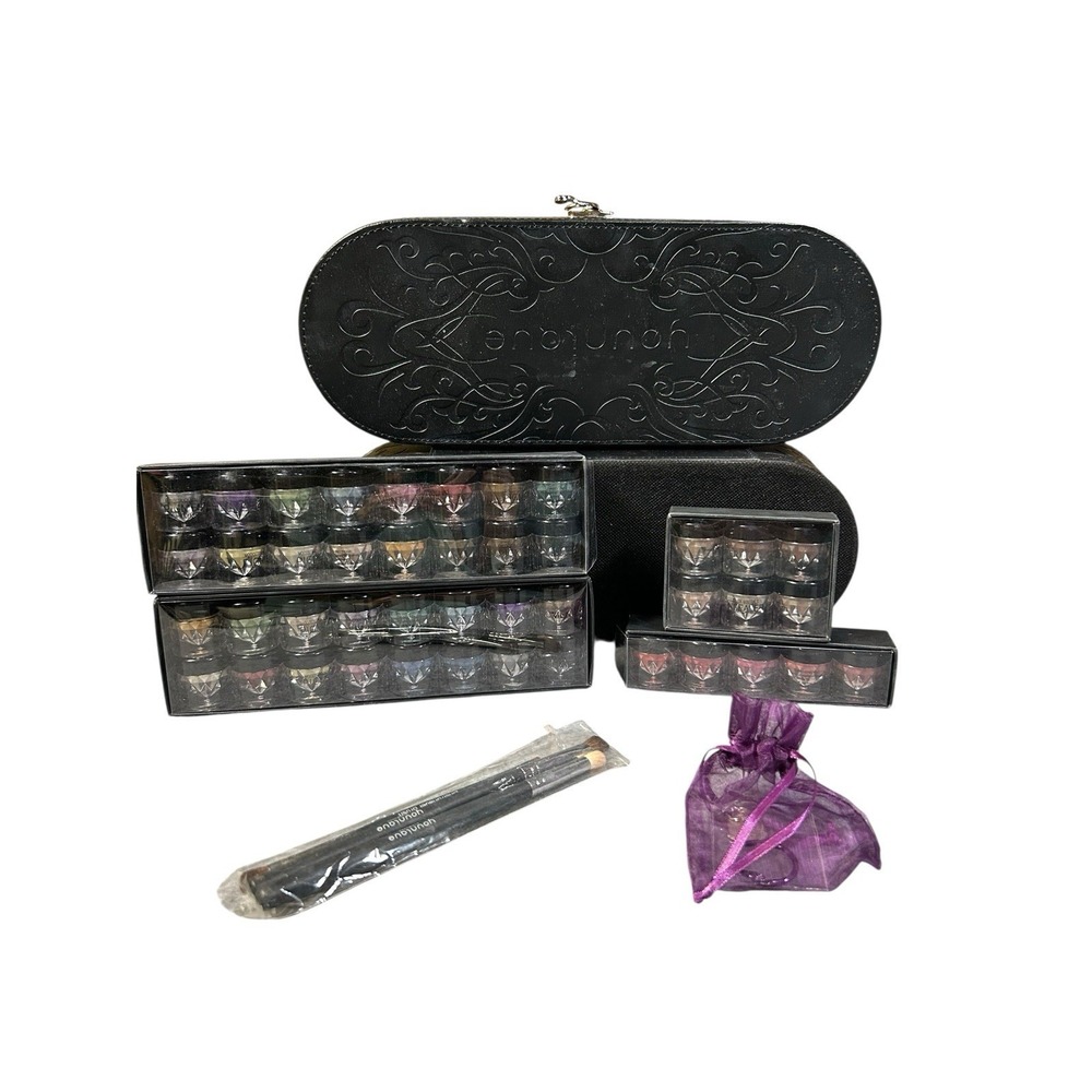 Younique Presenters Black Makeup Case 43 Testers Pigment Blush Concealer Matte